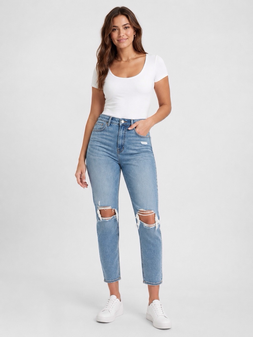 American Eagle 8 Short Mom Jeans High Rise Women’s Distressed Tiny Flaw